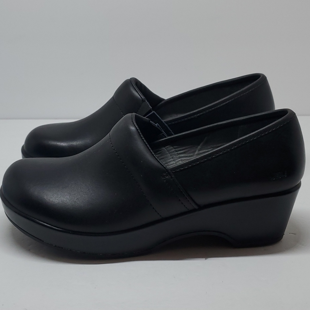 Jambu Black Wedge Shoes